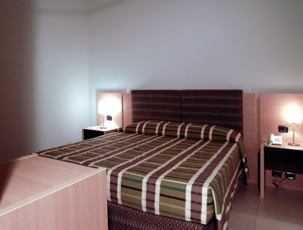 Hotel Santo Stefano П'єве-Санто-Стефано Екстер'єр фото
