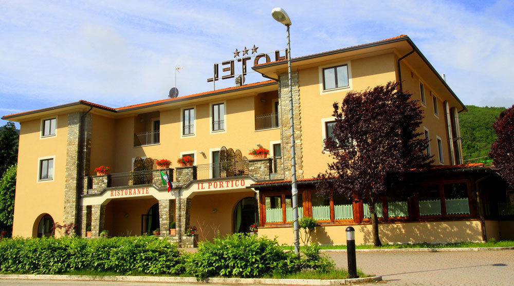 Hotel Santo Stefano П'єве-Санто-Стефано Екстер'єр фото
