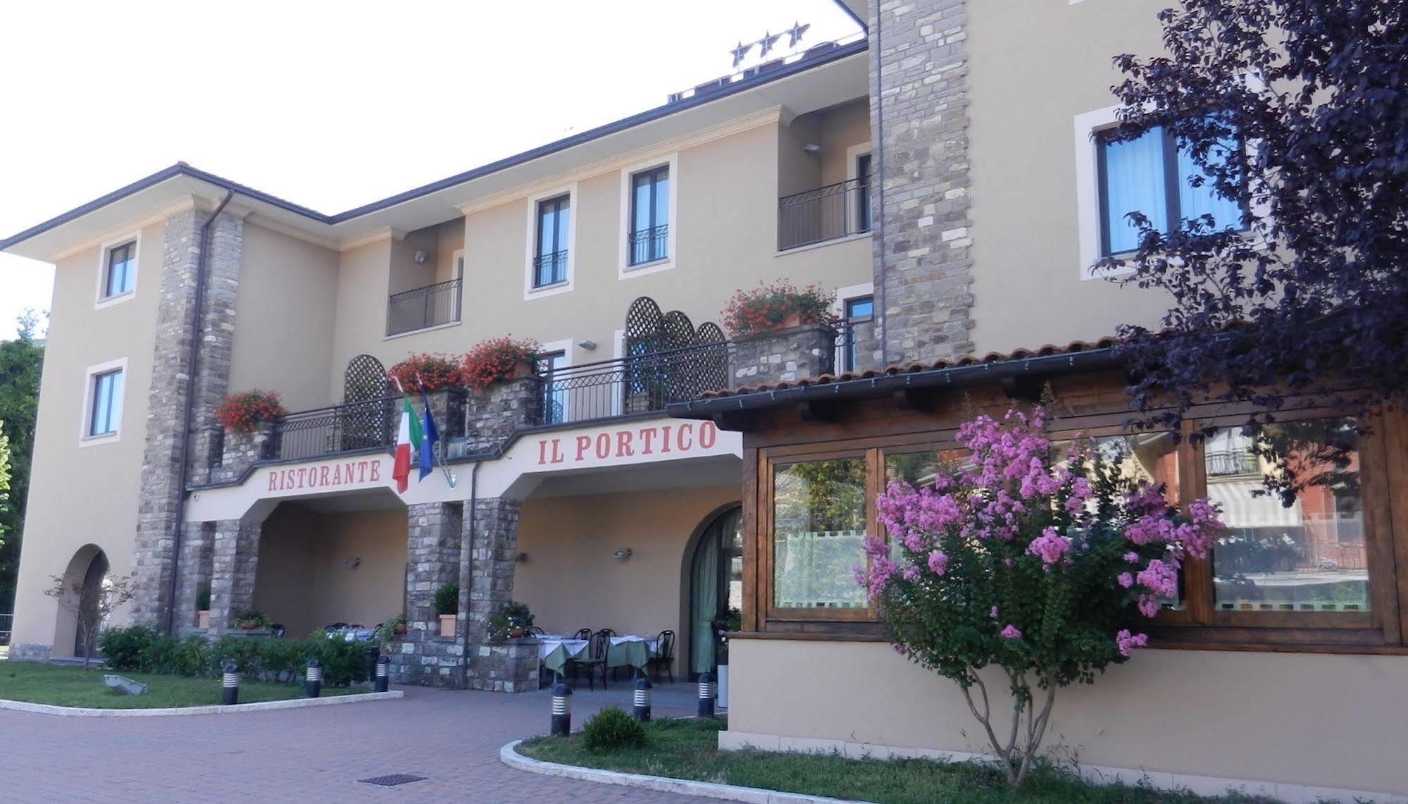 Hotel Santo Stefano П'єве-Санто-Стефано Екстер'єр фото